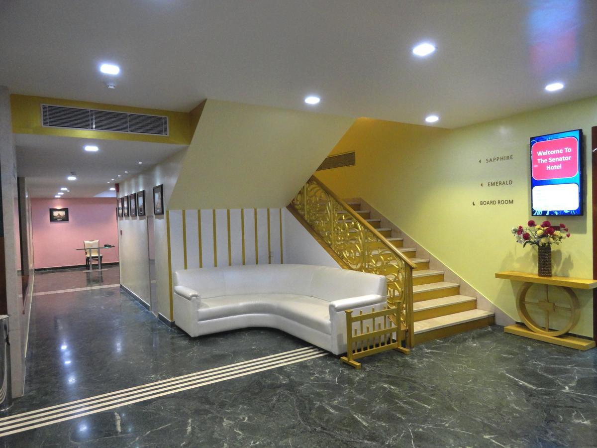 The Senator Hotel Calcuta Exterior foto
